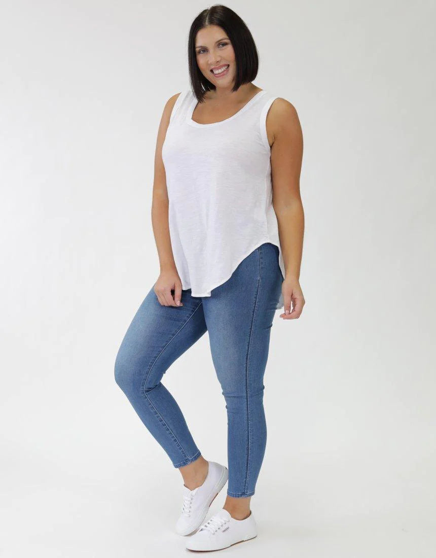 3RD STORY | Fifi Tank