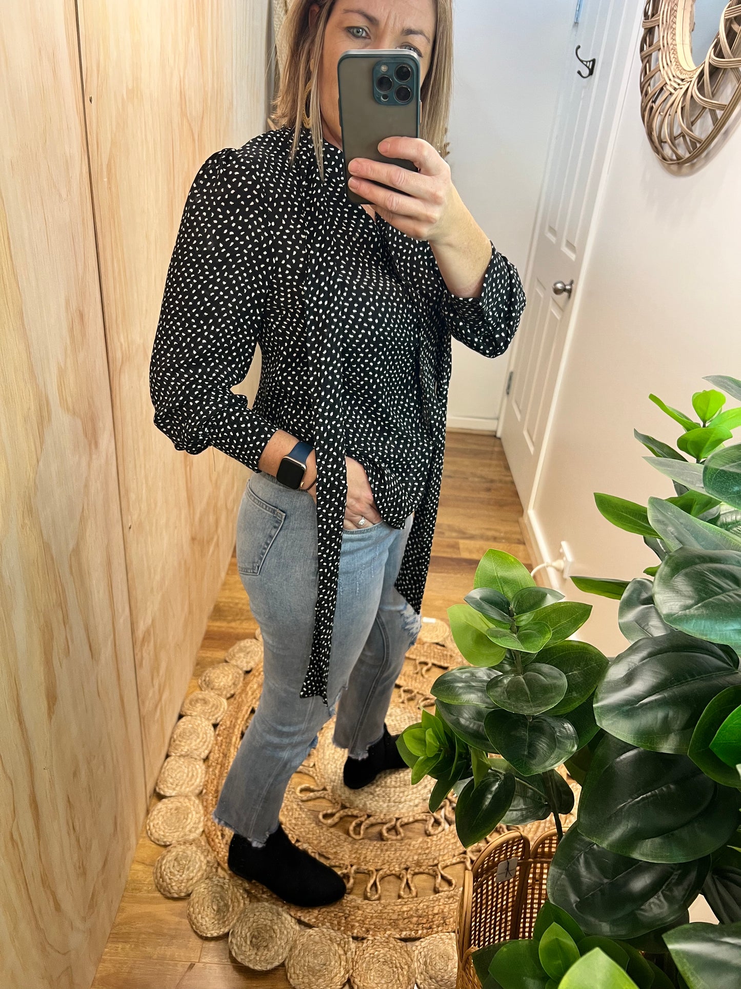 Sunny Girl | Bella Blouse in Black