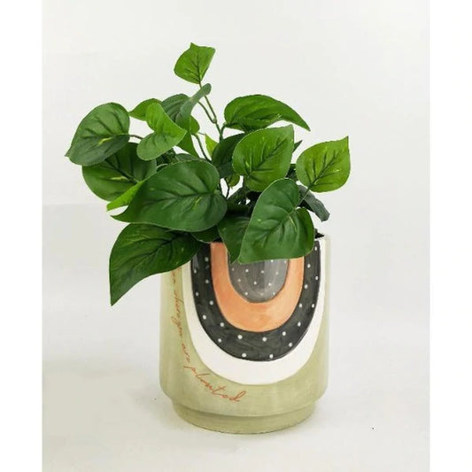 Woodstock Bloom Planter Pot Medium 17cm