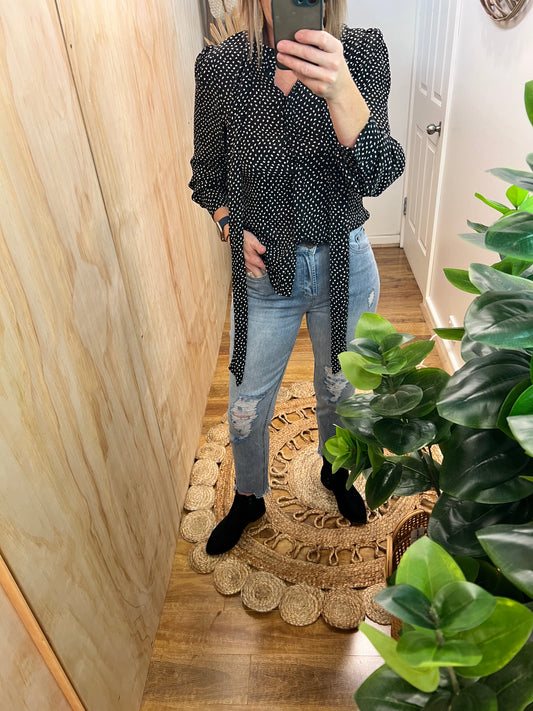 Sunny Girl | Bella Blouse in Black